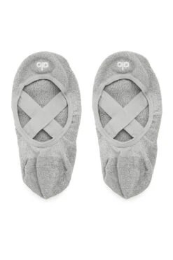 Women's Pivot Barre Sock - Dove Grey Heather -Alo Fashion Store A0094W 02288 4 3f6dfbda 821d 43d4 b70b c1a1f9620196