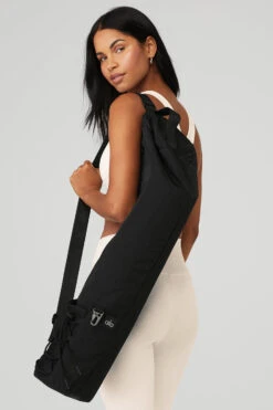 Yoga Mat Bag - Black 11 Yoga Mat Bag - Black -Alo Fashion Store A0158U 01 b1 a3 m18