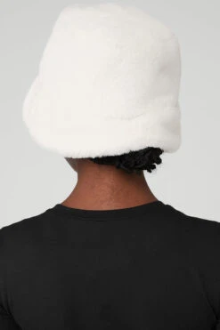 Faux Fur Bucket Hat - Ivory -Alo Fashion Store A0375U 03299 b1 s1 a2 1 m100