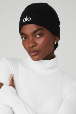 Performance Fleece Beanie - Black 10 Performance Fleece Beanie - Black -Alo Fashion Store A0424U 01 b1 s1 a1 1 m100
