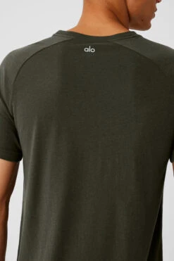 Triumph Raglan Tee - Stealth Green -Alo Fashion Store M1133R 04672 b1 s3 a4 1 m154