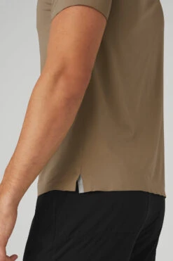 Idol Performance Tee - Gravel 9 Idol Performance Tee - Gravel -Alo Fashion Store M1179R 01347 b1 s3 a4 1 m108