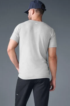 Triumph Tee - Athletic Heather Grey -Alo Fashion Store M1257R 02910 b1 s3 a2 m226