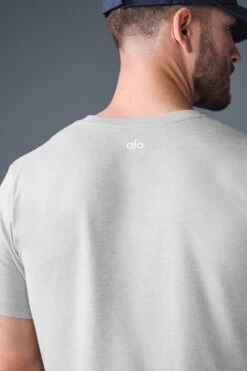 Triumph Tee - Athletic Heather Grey -Alo Fashion Store M1257R 02910 b1 s3 a3 m226