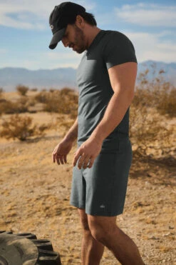 Triumph Tee - Charcoal Green 13 Triumph Tee - Charcoal Green -Alo Fashion Store M1257R 06021 b2 s1 a1 1 m220