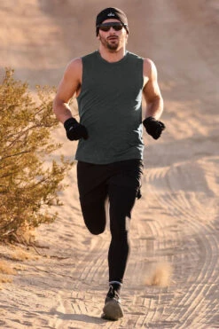 Conquer Muscle Tank - Charcoal Green Heather 13 Conquer Muscle Tank - Charcoal Green Heather -Alo Fashion Store M2066R 06111 b2 s1 a1 1 m220