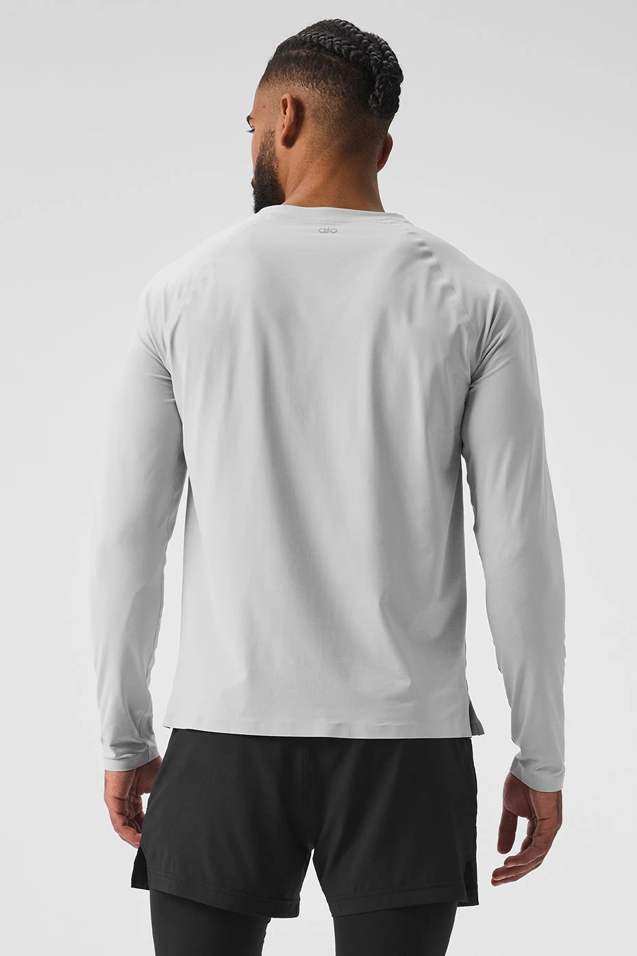 Idol Long Sleeve Performance Tee - Titanium 4 Idol Long Sleeve Performance Tee - Titanium - Image 2