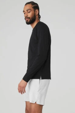 Idol Long Sleeve Performance Tee - Black -Alo Fashion Store M3123R 01 b1 s3 a2 1 m92