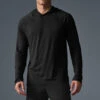 Core Hooded Runner - Black 2 Core Hooded Runner - Black -Alo Fashion Store M3156R 01 b1 s1 a1 1 m198