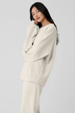 Chill Crew Neck Pullover - Bone 8 Chill Crew Neck Pullover - Bone -Alo Fashion Store M3207R 03040 b1 s1 a3 1 m54