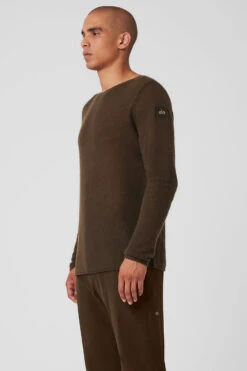 Cashmere Reform Long Sleeve - Espresso 8 Cashmere Reform Long Sleeve - Espresso -Alo Fashion Store M3229R 04064 b1 s3 a2 1 m154