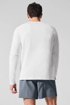 Alo Vapor Crewneck Long Sleeve - White 10 Alo Vapor Crewneck Long Sleeve - White -Alo Fashion Store M3266R 00 b1 s1 a2 1 m214