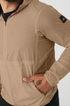 Repeat Running Jacket - Gravel -Alo Fashion Store M4111R 01347 b1 s3 a4 1 m130