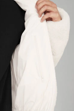 Sherpa Stage Puffer - Ivory 9 Sherpa Stage Puffer - Ivory -Alo Fashion Store M4140R 03299 b1 s3 a4 1 m108