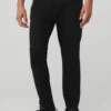 Nomadic Sweatpant - Black 2 Nomadic Sweatpant - Black -Alo Fashion Store M5107R 01 b1 s3 a1 1 m93