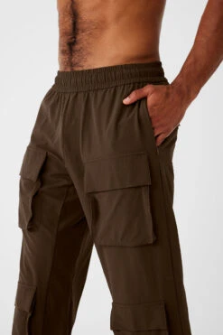 Cargo Venture Pant - Espresso 9 Cargo Venture Pant - Espresso -Alo Fashion Store M5120R 04064 b1 s3 a4 1 m93