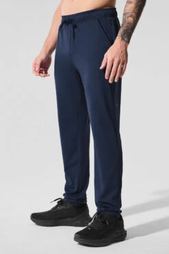 Conquer Pulse Pant - Navy 9 Conquer Pulse Pant - Navy -Alo Fashion Store M5137R 03842 b1 s1 a3 1 m214