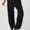 Chill Sweatpant - Black -Alo Fashion Store M5151R 01 b1 s1 a1 1 m18
