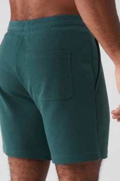 Chill Short - Midnight Green -Alo Fashion Store M6082R 04570 b1 s3 a4 2 m93