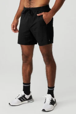 Conquer Reform Short - Black -Alo Fashion Store M6107R 01 b1 s3 a2 1 m93
