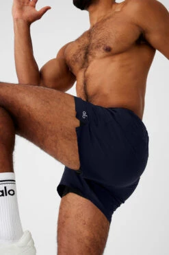 5" Adapt Running Short - Navy 9 5" Adapt Running Short - Navy -Alo Fashion Store M6141R 03842 b1 s3 a4 1 m93