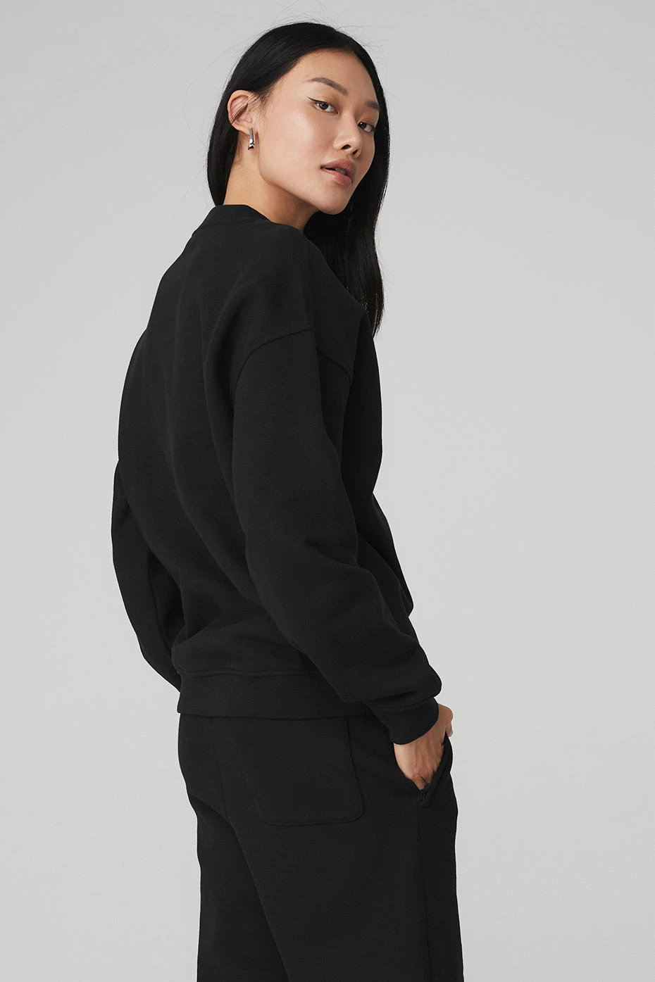 Renown Heavy Weight Crew Neck Pullover - Black 4 Renown Heavy Weight Crew Neck Pullover - Black - Image 2