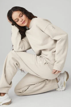 Renown Heavy Weight Crew Neck Pullover - Bone 18 Renown Heavy Weight Crew Neck Pullover - Bone -Alo Fashion Store U3014R 03040 b1 s1 a2 2 m90