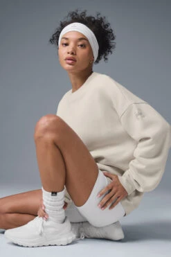 Renown Heavy Weight Crew Neck Pullover - Bone 14 Renown Heavy Weight Crew Neck Pullover - Bone -Alo Fashion Store U3014R 03040 b1 s1 a4 1 m206