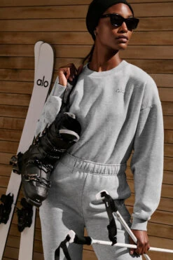 Accolade Crew Neck Pullover - Athletic Heather Grey 11 Accolade Crew Neck Pullover - Athletic Heather Grey -Alo Fashion Store U3031RG 02910 b2 s1 a1 1 m189