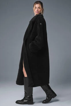 Oversized Sherpa Trench - Black 9 Oversized Sherpa Trench - Black -Alo Fashion Store U4012R 01 b1 s1 a3 1 m91