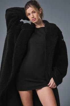 Oversized Sherpa Trench - Black 10 Oversized Sherpa Trench - Black -Alo Fashion Store U4012R 01 b1 s1 a4 1 m91