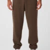 Cuffed Renown Heavy Weight Sweatpant - Espresso 2 Cuffed Renown Heavy Weight Sweatpant - Espresso -Alo Fashion Store U5014R 04064 b1 s3 a1 1 m93