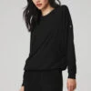 Soho Pullover - Black -Alo Fashion Store W3295R 01 b1 s1 a1 1 m54