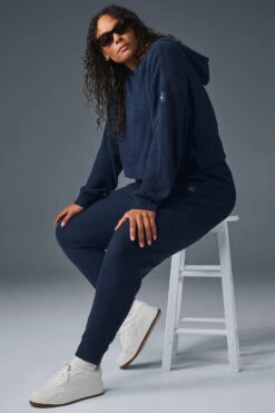Muse Hoodie - Navy 19 Muse Hoodie - Navy -Alo Fashion Store W3438R 03842 b1 s1 a5 1 m182