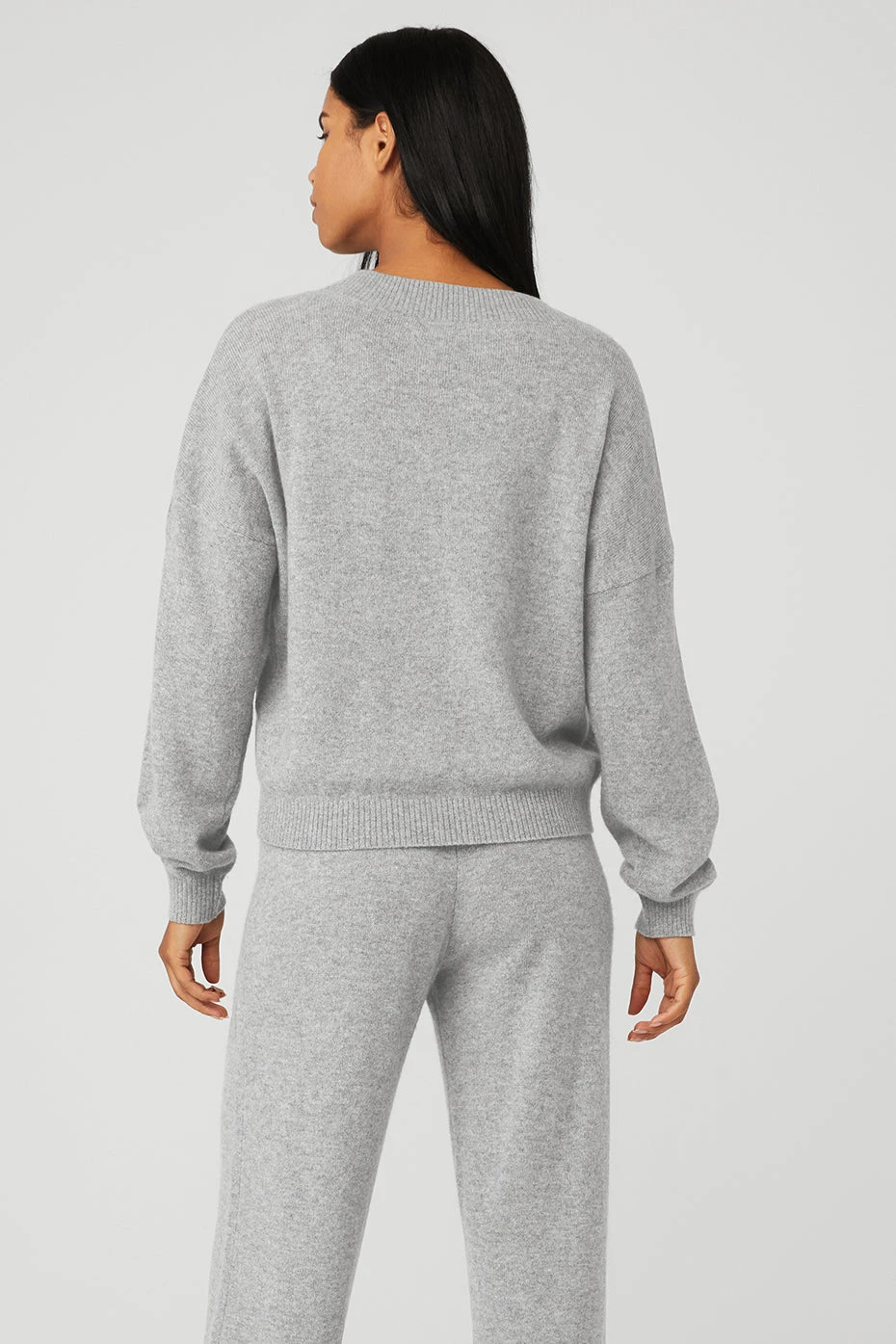 Cashmere Jet Set V-Neck Pullover - Dove Grey Heather 4 Cashmere Jet Set V-Neck Pullover - Dove Grey Heather - Image 2