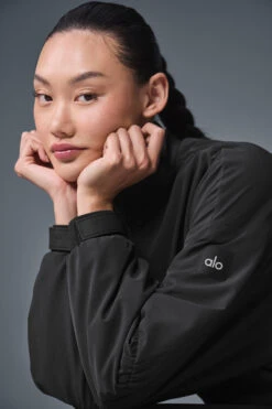 Cropped Elevation Coverup - Black 11 Cropped Elevation Coverup - Black -Alo Fashion Store W3680R 01 b1 s1 a1 2 m54