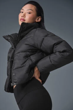 Gold Rush Puffer - Black 10 Gold Rush Puffer - Black -Alo Fashion Store W4380R 01 b1 s1 a3 m54