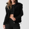 Ribbed Velour Mountain Side Puffer Vest - Black -Alo Fashion Store W4467R 01 b1 s1 a1 1 m89