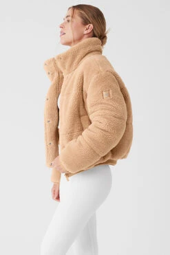 Sherpa Snow Angel Puffer - Camel 9 Sherpa Snow Angel Puffer - Camel -Alo Fashion Store W4473R 01660 b1 s1 a2 1 m89