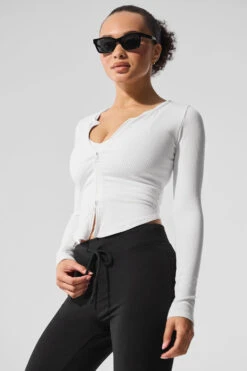 Ribbed Stardust Long Sleeve - White -Alo Fashion Store W4488R 00 b1 s1 a3 1 m206