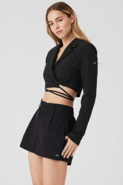 Cropped Status Blazer - Black 8 Cropped Status Blazer - Black -Alo Fashion Store W4489R 01 b1 s1 a2 1 m89 0d5da36e 32b4 42c9 bd06 d1fdf912ebaf