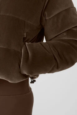 Ribbed Velour Gold Rush Puffer - Macchiato 10 Ribbed Velour Gold Rush Puffer - Macchiato -Alo Fashion Store W4497R 05614 b1 s1 a4 1 m18