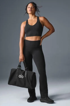 Airbrush High-Waist Bootcut Legging - Black 9 Airbrush High-Waist Bootcut Legging - Black -Alo Fashion Store W51118R 01 b1 s1 a4 m196