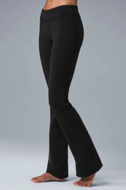 Airbrush Low-Rise Bootcut Legging - Black 9 Airbrush Low-Rise Bootcut Legging - Black -Alo Fashion Store W51150R 01 b1 s1 a3 1 m197