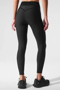 Airlift High-Waist 7/8 Line Up Legging - Black 10 Airlift High-Waist 7/8 Line Up Legging - Black -Alo Fashion Store W51154R 01 b1 s1 a2 1 m224