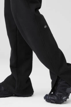 High-Waist Free Time Straight Leg Sweatpant - Black -Alo Fashion Store W51203R 01 b1 s1 a4 2 m18