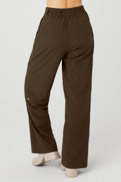 High-Waist Pursuit Trouser - Espresso 9 High-Waist Pursuit Trouser - Espresso -Alo Fashion Store W51208R 04064 b1 s1 a3 1 m89