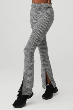 Jacquard High-Waist Glenplaid Flutter Legging - Titanium/Black 8 Jacquard High-Waist Glenplaid Flutter Legging - Titanium/Black -Alo Fashion Store W51210R 03740 b1 s1 a2 1 m100