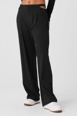 Mid-Rise Showdown Trouser - Black 10 Mid-Rise Showdown Trouser - Black -Alo Fashion Store W51214R 01 b1 s1 a1 1 m125