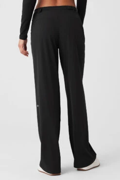 Mid-Rise Showdown Trouser - Black 11 Mid-Rise Showdown Trouser - Black -Alo Fashion Store W51214R 01 b1 s1 a3 1 m125